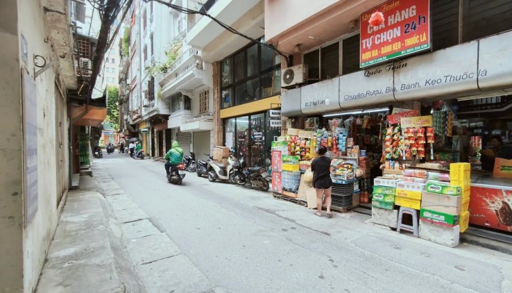Cần bán căn hộ tập thể Bưu Điện, Ba Đình , Hà Nội, DT 60m2 - Tầng 1- 2n1vs - giá 4,7 tỷ